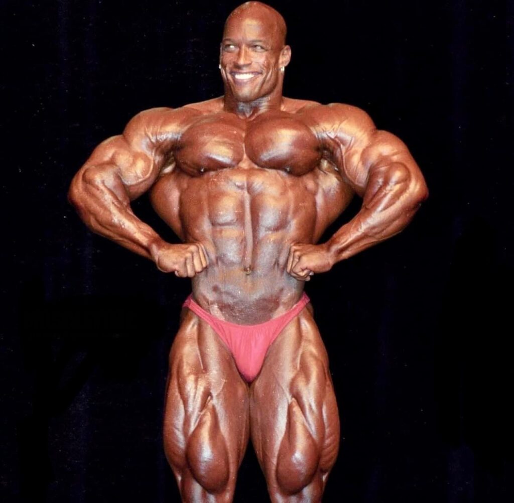 Shawn Ray Posing | buildwithpros.com | BuildWithPros.com